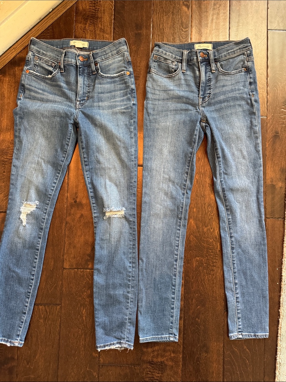Madewell 2 pair of women’s jeans both are size 24 mid rise skinny
